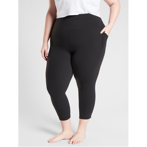 NWT Athleta Salutation Stash Pocket II Capri Black - Picture 3 of 9